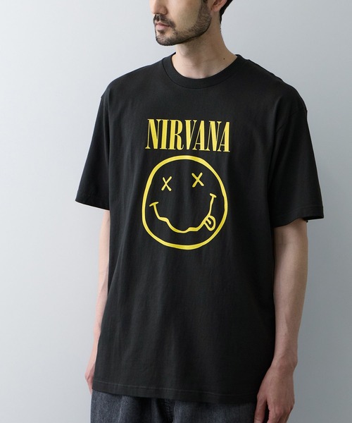 NAVY（ネイビー）の「【NAVY/ネイビー】 ロックバンドコラボ ヴィンテージライク グラフィックプリント Tシャツ（Tシャツ/カットソー・メンズ・ブラック系2/ホワイト系1/ホワイト系3/ブラック系3/ブラック系1/ホワイト系2・L/XL/M）」の5枚目の写真