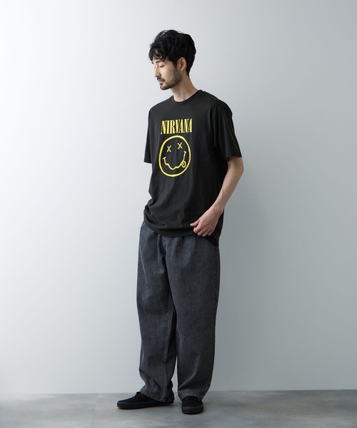 NAVY（ネイビー）の「【NAVY/ネイビー】 ロックバンドコラボ ヴィンテージライク グラフィックプリント Tシャツ（Tシャツ/カットソー・メンズ・ブラック系2/ホワイト系1/ホワイト系3/ブラック系3/ブラック系1/ホワイト系2・L/XL/M）」の21枚目の写真