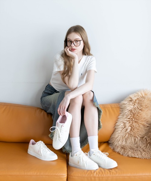 U.S. POLO ASSN.(ユーエスポロアッスン)の「【U.S. POLO ASSN.】clear 別注 カジュアルスニーカー(スニーカー・レディース・ピンク/ゴールド・M/L)」の2枚目の写真