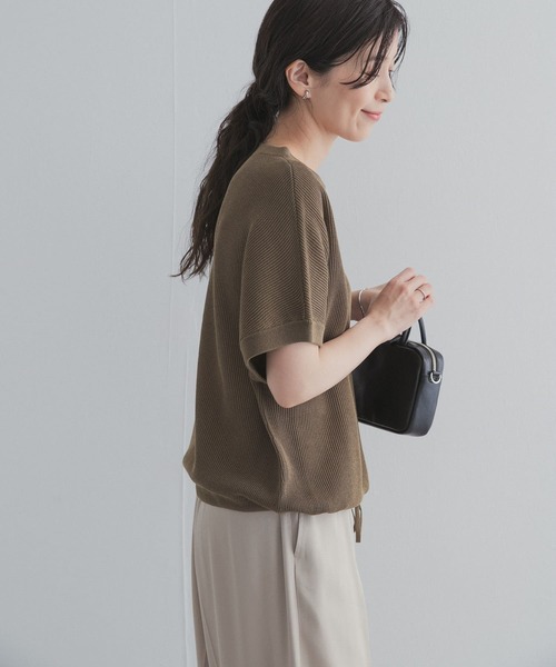 URBAN RESEARCH DOORS（アーバンリサーチドアーズ）の「ドライタッチドロストニットプルオーバー（ニット/セーター・レディース・ブラック/オフホワイト/カーキ・FREE）」の16枚目の写真
