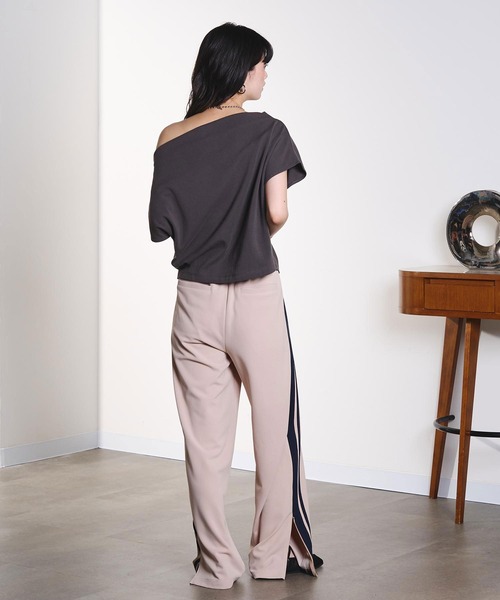 ROSE BUD（ローズバッド）の「SIDE LINE GEORGETTE PANTS（その他パンツ・レディース・ベージュ/バーガンディー・M/S）」の10枚目の写真