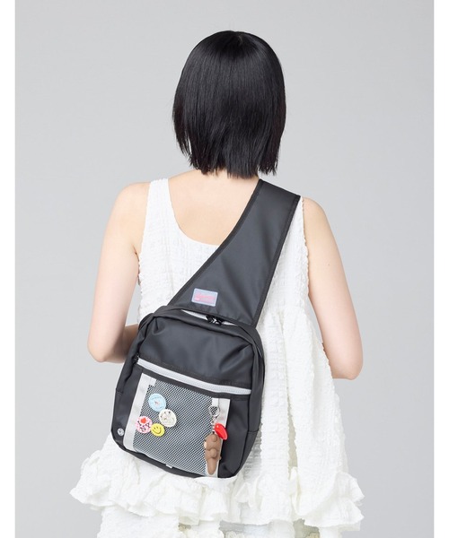 Little sunny bite(リトルサニーバイト)の「【8】【it】【Little Sunny Bite】sporty shoulder bag(ショルダーバッグ・レディース・ブラック/シルバー/ピンク・FREE)」の2枚目の写真