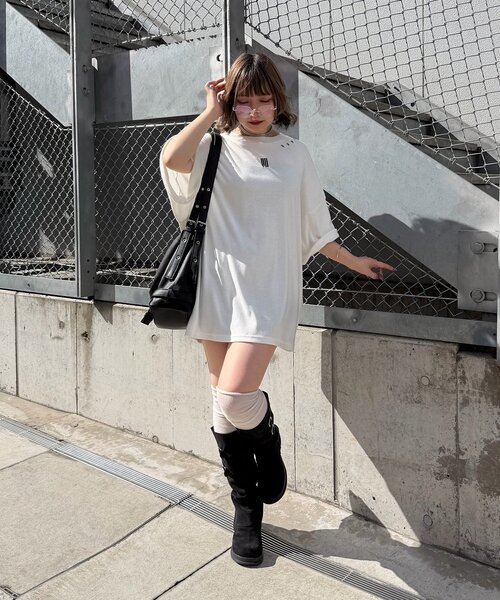 Mavie..7(メヴィセットゥ)の「【Mavie..7】Unisex刺繍アイレットBIGTee(Tシャツ/カットソー・レディース・ブラック/オフホワイト・FREE)」の10枚目の写真