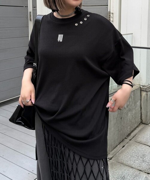 Mavie..7(メヴィセットゥ)の「【Mavie..7】Unisex刺繍アイレットBIGTee(Tシャツ/カットソー・レディース・ブラック/オフホワイト・FREE)」の19枚目の写真