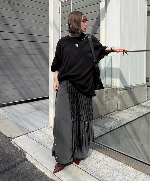 Mavie..7(メヴィセットゥ)の「【Mavie..7】Unisex刺繍アイレットBIGTee(Tシャツ/カットソー・レディース・ブラック/オフホワイト・FREE)」の21枚目の写真
