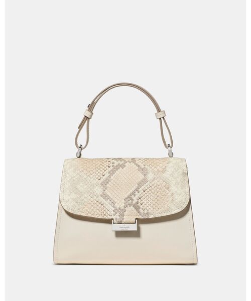 kate spade new york(ケイトスペード ニューヨーク)の「ライリー スネーク エンボス スモール トップ ハンドル バッグ(ショルダーバッグ・レディース・ベージュ・ONESIZE)」の2枚目の写真