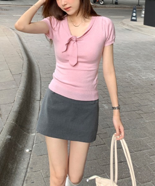 LUCPY(ラクピー)の「リボンVネックリブトップス(その他トップス・レディース・グレー/ピンク/ホワイト・SMALL/MEDIUM/LARGE)」の8枚目の写真