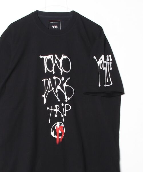 Y-3(ワイスリー)の「Y-3 CHITO CITY GRAPHIC SHORT SLEEVE TEE(Tシャツ/カットソー・メンズ・ブラック・XX-LARGE/XX-SMALL/X-SMALL/SMALL/MEDIUM/LARGE/X-LARGE)」の7枚目の写真