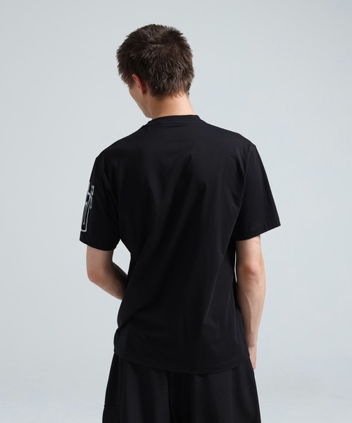 Y-3(ワイスリー)の「Y-3 CHITO CITY GRAPHIC SHORT SLEEVE TEE(Tシャツ/カットソー・メンズ・ブラック・XX-LARGE/XX-SMALL/X-SMALL/SMALL/MEDIUM/LARGE/X-LARGE)」の9枚目の写真