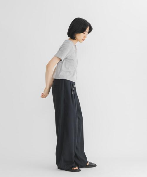 KBF(ケイビーエフ)の「2WAYレースアップトップス(Tシャツ/カットソー・レディース・グレー系その他/アイボリー/ブラック・ONE)」の22枚目の写真
