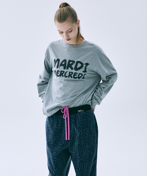 Mardi Mercredi(マルディメクルディ)の「UNISEX TSHIRT LONG SLEEVE BRUSH LOGO CONTRAST / ユニセックス Tシャツ ロング スリーブ ブラッシュ ロゴ コントラスト(Tシャツ/カットソー・レディース・グレー/ブラック×ホワイト/ホワイト×ブラック・FREE)」の22枚目の写真