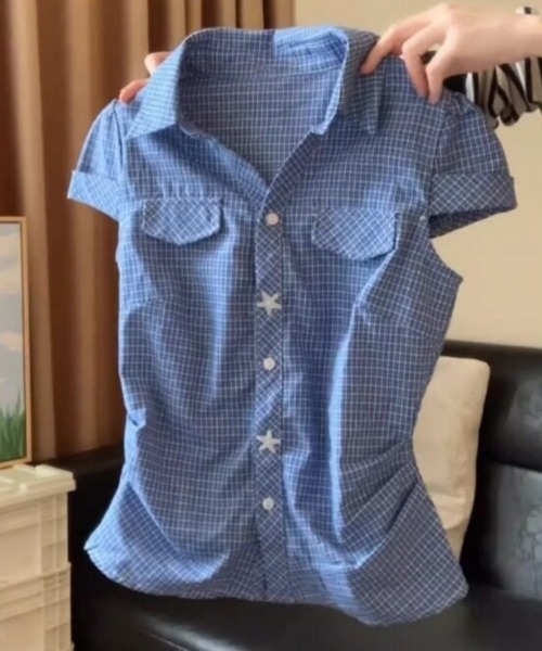 Ritzy(リッツィー)の「チェック・星ボタン半袖シャツ(シャツ/ブラウス・レディース・ブルー・MEDIUM/LARGE)」の4枚目の写真