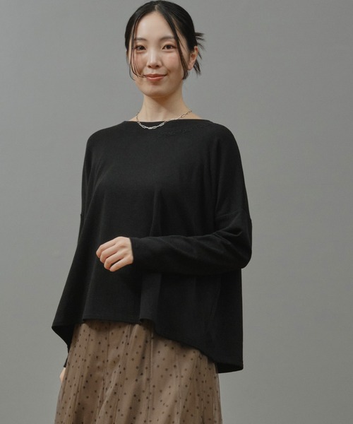 Nunc.(ヌンク)の「裏起毛ロゴ刺繍プルオーバー(Tシャツ/カットソー・レディース・杢グレー/レッド/ブラック・FREE)」の5枚目の写真