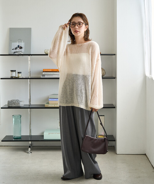 FREAK'S STORE(フリークスストア)の「限定展開 モヘアタッチ カラー ルーズ ニット プルオーバー(ニット/セーター・レディース・ブラック/ナチュラル/ピンク/ライトグレー/ブラウン/イエロー/ブルー・フリ-)」の13枚目の写真