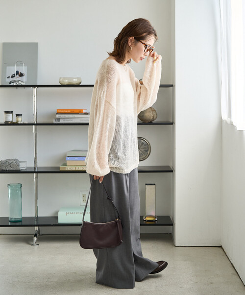 FREAK'S STORE(フリークスストア)の「限定展開 モヘアタッチ カラー ルーズ ニット プルオーバー(ニット/セーター・レディース・ブラック/ナチュラル/ピンク/ライトグレー/ブラウン/イエロー/ブルー・フリ-)」の14枚目の写真