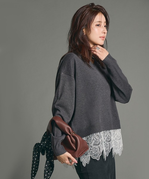 coca（coca）（コカ）の「レースドッキングニットトップス（ニット/セーター・レディース・チャコール/グレイッシュベージュ・L/M）」の4枚目の写真