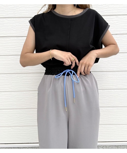 Q（キュー）の「【秋の大本命】ウエストバイカラーギャザーワイドパンツ　2026秋冬　MUSTBUY　定番　万能　美脚パンツ（その他パンツ・レディース・グレイッシュベージュ/ブラック・MEDIUM）」の16枚目の写真