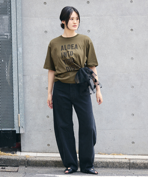 IENA(イエナ)の「コットンフロントロゴTシャツ(Tシャツ/カットソー・レディース・ホワイト/グレー/カーキ・FREE)」の18枚目の写真