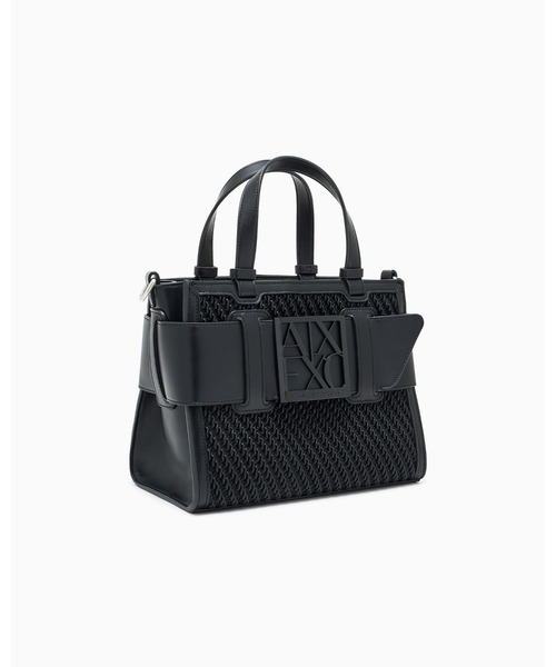 ARMANI EXCHANGE（アルマーニエクスチェンジ）の「【A|X アルマーニ エクスチェンジ】＜オンライン限定＞BOXロゴバックル ミニハンドバッグ（エンボス）（ハンドバッグ・レディース・ブラック・FREE）」の2枚目の写真