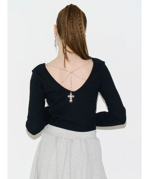 EVRIS(エヴリス)の「BACK CHARM ロングスリーブトップス 秋服(Tシャツ/カットソー・レディース・グレー/レッド/ブラック・FREE)」の2枚目の写真