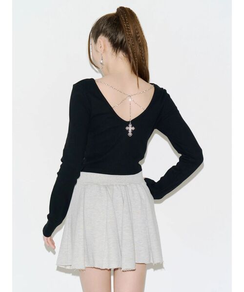 EVRIS(エヴリス)の「BACK CHARM ロングスリーブトップス 秋服(Tシャツ/カットソー・レディース・グレー/レッド/ブラック・FREE)」の6枚目の写真