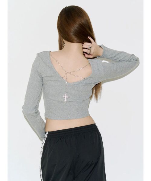 EVRIS(エヴリス)の「BACK CHARM ロングスリーブトップス 秋服(Tシャツ/カットソー・レディース・グレー/レッド/ブラック・FREE)」の16枚目の写真