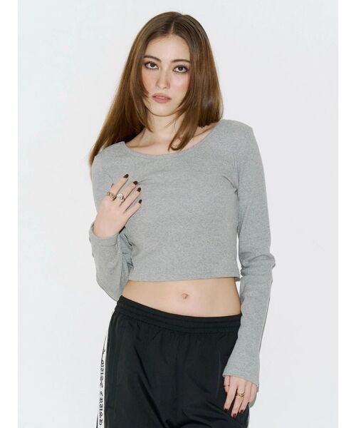 EVRIS(エヴリス)の「BACK CHARM ロングスリーブトップス 秋服(Tシャツ/カットソー・レディース・グレー/レッド/ブラック・FREE)」の19枚目の写真