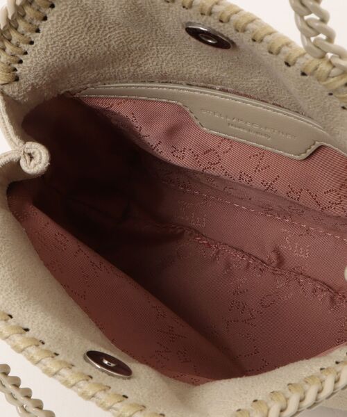 STELLA McCARTNEY(ステラマッカートニー)の「Falabella Tiny Tote Bag / ファラベラ タイニー トートバッグ(ショルダーバッグ・レディース・ベージュ・ONE SIZE)」の4枚目の写真