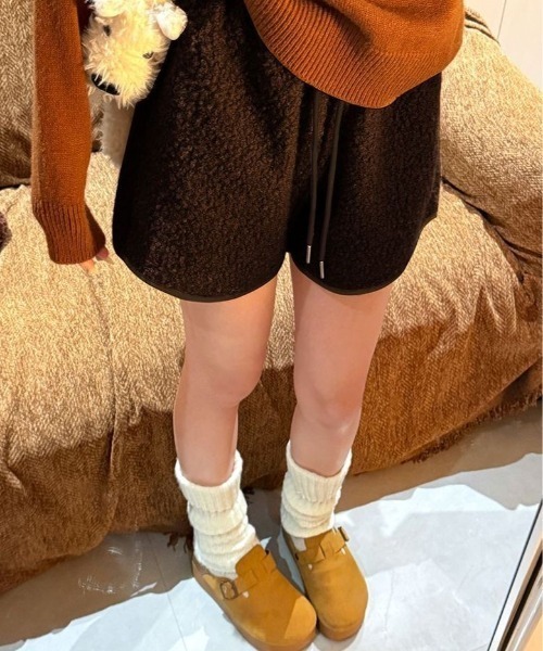 SHEPP(シープ)の「【26年秋冬新作】ふわもこボアショートパンツ(その他パンツ・レディース・ブラウン/アイボリー/グレー・M)」の7枚目の写真