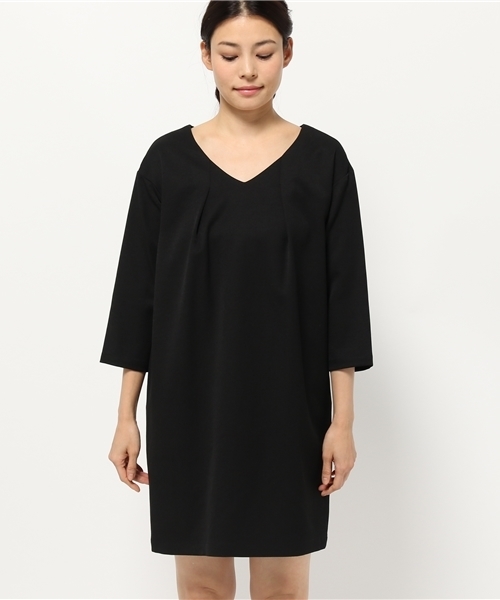 N.(N. Natural Beauty Basic)(エヌエヌナチュラルビューティーベーシック)の「Vネックタックワンピ-ス(ワンピース・レディース・ブラック/レッド/グリーン・MEDIUM)」の4枚目の写真