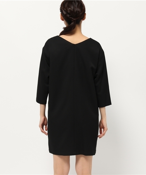 N.(N. Natural Beauty Basic)(エヌエヌナチュラルビューティーベーシック)の「Vネックタックワンピ-ス(ワンピース・レディース・ブラック/レッド/グリーン・MEDIUM)」の6枚目の写真