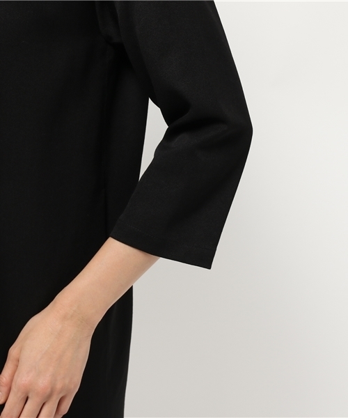 N.(N. Natural Beauty Basic)(エヌエヌナチュラルビューティーベーシック)の「Vネックタックワンピ-ス(ワンピース・レディース・ブラック/レッド/グリーン・MEDIUM)」の10枚目の写真