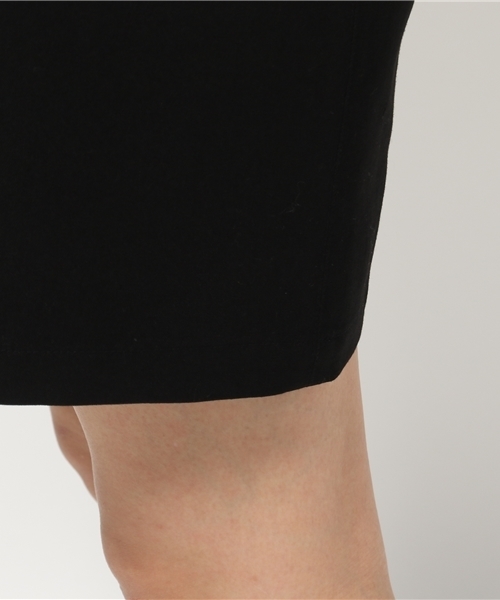 N.(N. Natural Beauty Basic)(エヌエヌナチュラルビューティーベーシック)の「Vネックタックワンピ-ス(ワンピース・レディース・ブラック/レッド/グリーン・MEDIUM)」の12枚目の写真