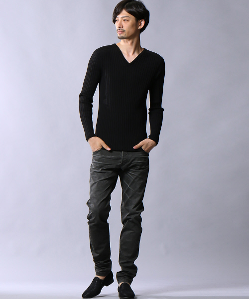 5351 POUR LES HOMMES(ゴーサンゴーイチプールオム)の「【定番/新色】ホールガーメントVネックニット(ニット/セーター・メンズ・ブルー/ホワイト×ブラック/ホワイト/ブラック/レッド・44/46/48)」の9枚目の写真