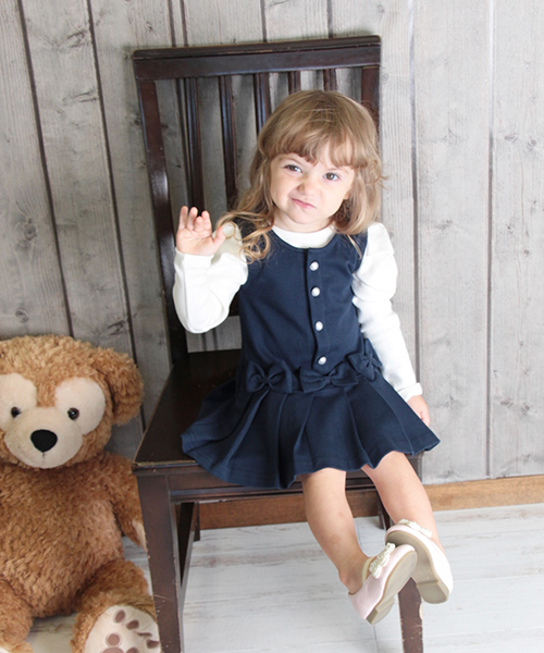 Rora（ローラ）の「メラ ジャンパースカート(2color)（ジャンパースカート・キッズ・ブラック/ネイビー・90㎝/110cm/120cm/130cm/100cm/140cm）」の16枚目の写真