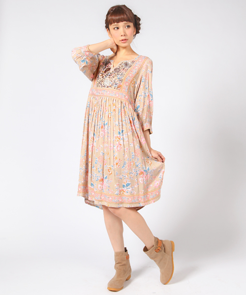 Another Edition（アナザーエディション）の「AE[S]R FLW BAMBOO OP（ワンピース・レディース・ベージュ/ネイビー/ライラック・フリー）」の2枚目の写真