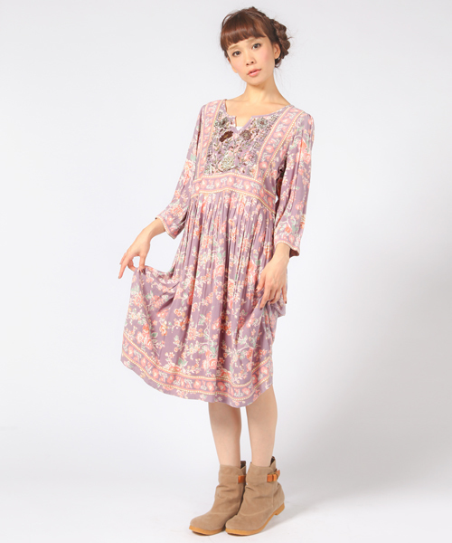 Another Edition（アナザーエディション）の「AE[S]R FLW BAMBOO OP（ワンピース・レディース・ベージュ/ネイビー/ライラック・フリー）」の3枚目の写真