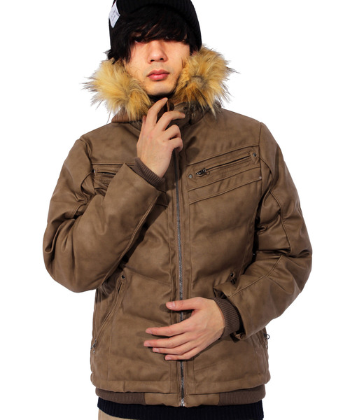 8(eight)(エイト)の「ファー付き 中綿 PUレザージャケット ブルゾン(ダウンジャケット/コート・メンズ・ブラック/キャメル/ブラウン・MEDIUM/X-LARGE/LARGE)」の3枚目の写真