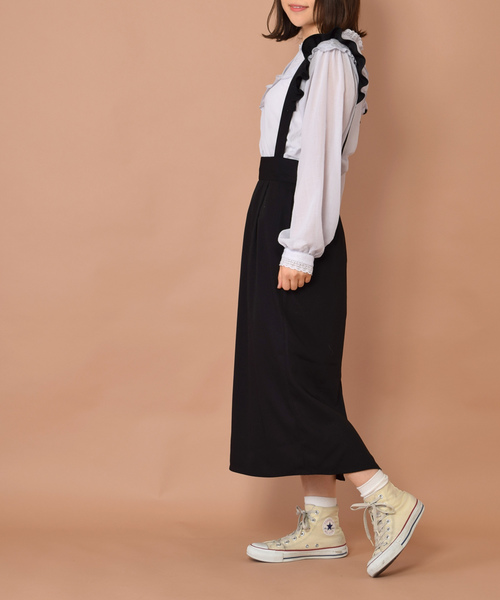 w closet(ダブルクローゼット)の「フリルサスペンダー付きスカート(スカート・レディース・ベージュ/ブラック/カーキ・FREE)」の20枚目の写真