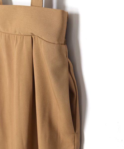 w closet(ダブルクローゼット)の「フリルサスペンダー付きスカート(スカート・レディース・ベージュ/ブラック/カーキ・FREE)」の11枚目の写真