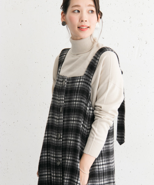 URBAN RESEARCH ROSSO WOMEN（アーバンリサーチ　ロッソ）の「ホールデザインタートルニット（ニット/セーター・レディース・ネイビー/ブラウン/グリーン/アイボリー・FREE）」の7枚目の写真