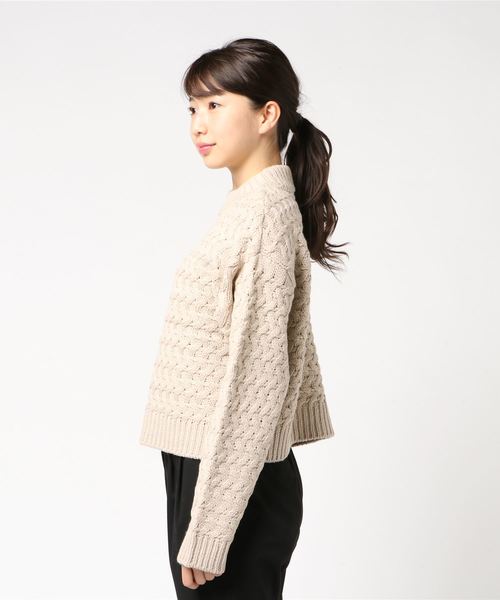 STYLEBLOCK（スタイルブロック）の「プルオーバーカシミアタッチケーブル編みニット（ニット/セーター・レディース・ホワイト/イエロー/ライトベージュ/ブラック・M）」の6枚目の写真