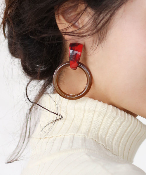 Bou Jeloud（ブージュルード）の「◆プチプラ◆マーブルリングピアス（ピアス（両耳用）・レディース・ブラウン/グリーン/ブラック・FREE）」の2枚目の写真