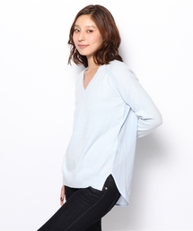 アンゴラ混バックタック入切替Vネックニット