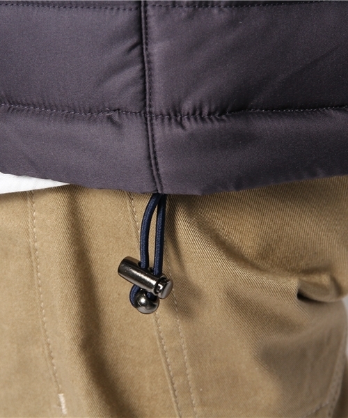 PLST（プラステ）の「Ｍen キルティングベスト（ダウンベスト・メンズ・ダークネイビー・LARGE/SMALL/MEDIUM）」の9枚目の写真