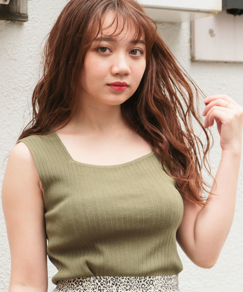 apres jour(アプレジュール)の「スクエアネックノースリニット【ZOZOTOWN限定アイテム】(タンクトップ・レディース・ブラック/カーキ/オレンジ系その他/モカ/アイボリー・フリー)」の16枚目の写真