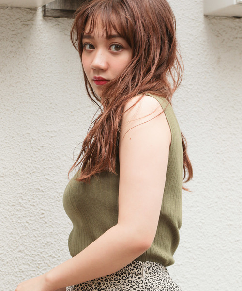 apres jour(アプレジュール)の「スクエアネックノースリニット【ZOZOTOWN限定アイテム】(タンクトップ・レディース・ブラック/カーキ/オレンジ系その他/モカ/アイボリー・フリー)」の17枚目の写真