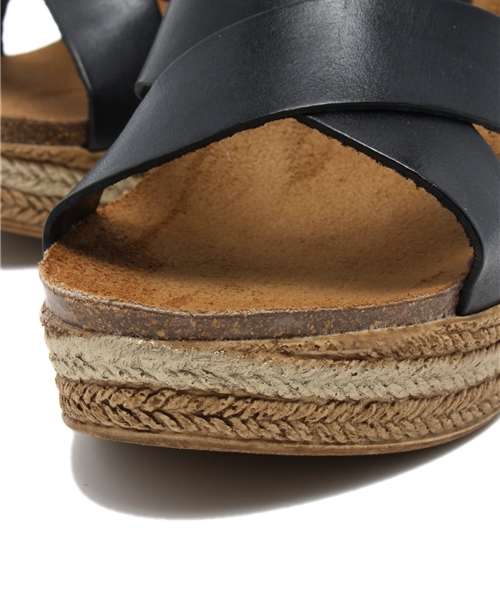 NANO universe(ナノユニバース)の「OCRAM/レザークロスベルトウェッジサンダル(サンダル・レディース・ブラック/ブラウン・38/35/37/36)」の7枚目の写真