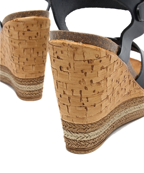 NANO universe(ナノユニバース)の「OCRAM/レザークロスベルトウェッジサンダル(サンダル・レディース・ブラック/ブラウン・38/35/37/36)」の3枚目の写真