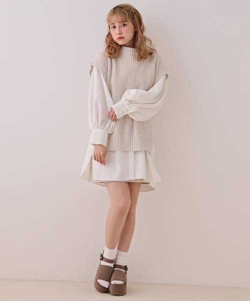 one after another NICE CLAUP(ワンアフターアナザーナイスクラップ)の「後ろレースアップニットベスト(ベスト・レディース・アイボリー/ベージュ/ミント・FREE)」の11枚目の写真